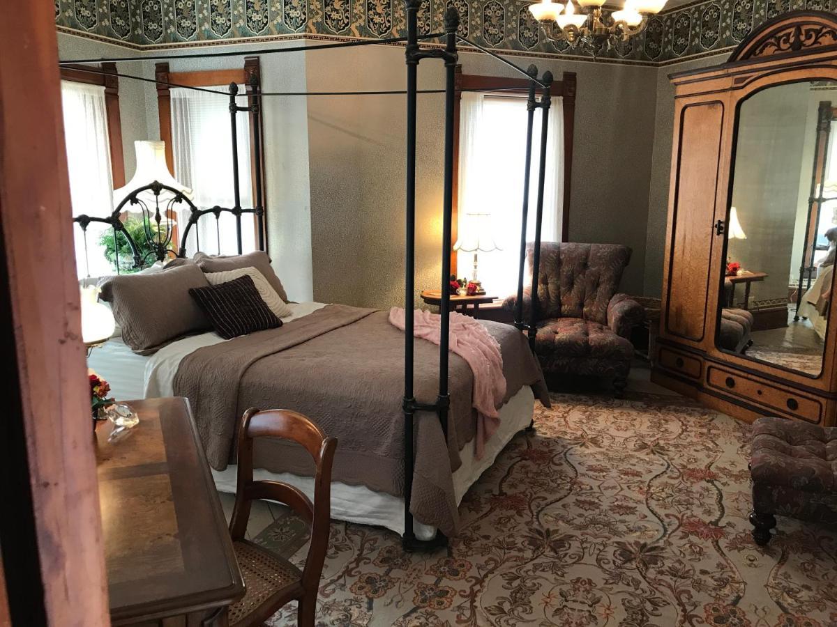 The Nauvoo Grand Bed & Breakfast Экстерьер фото