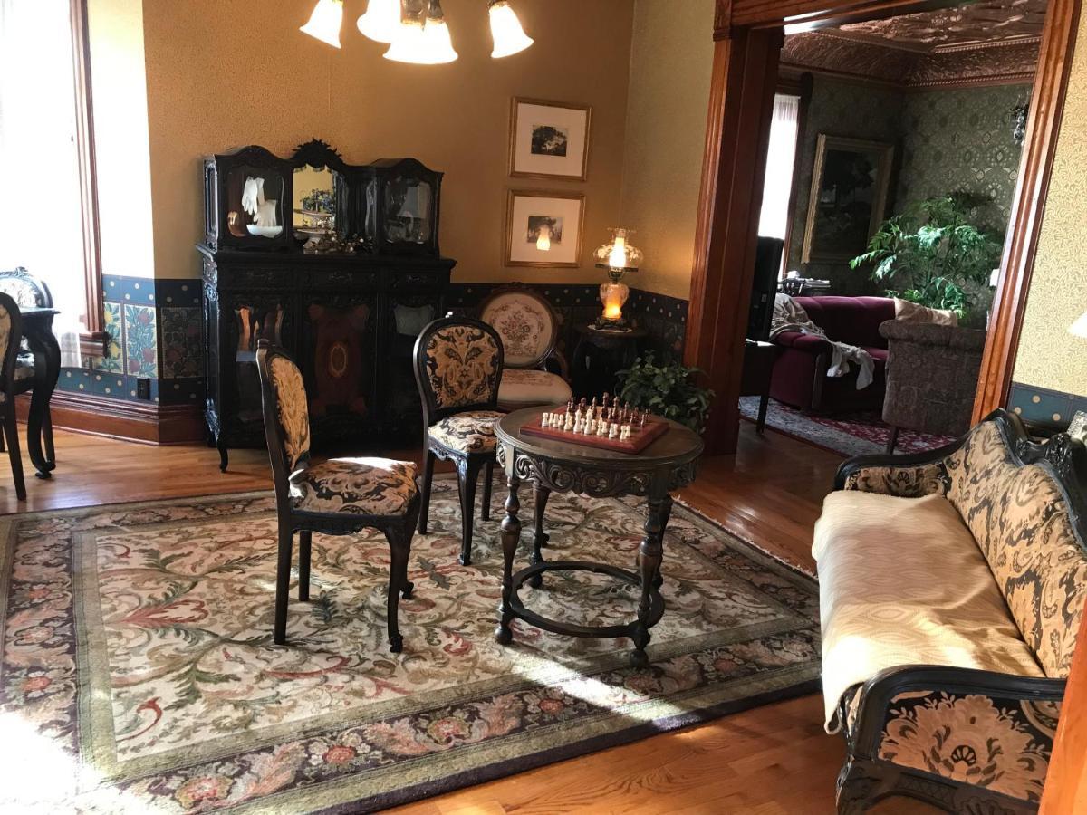 The Nauvoo Grand Bed & Breakfast Экстерьер фото