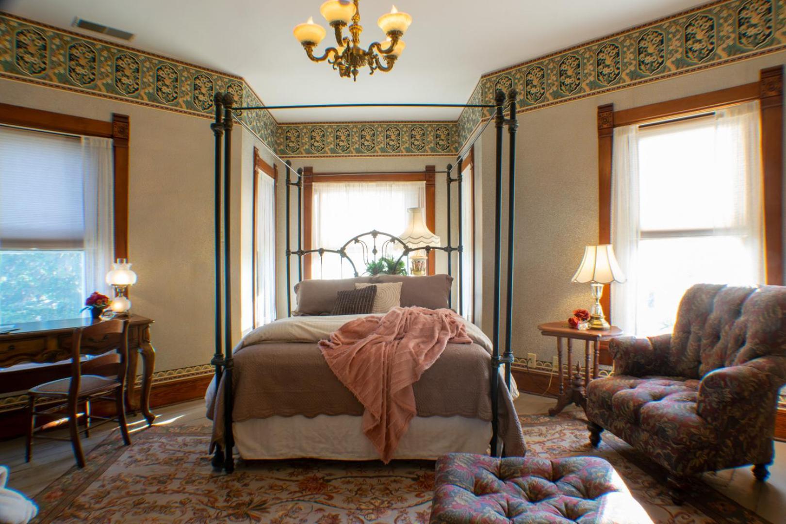 The Nauvoo Grand Bed & Breakfast Экстерьер фото